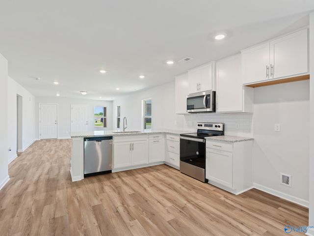 28065 Caperton Drive, Harvest, AL 35749