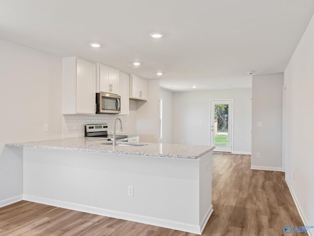 28065 Caperton Drive, Harvest, AL 35749