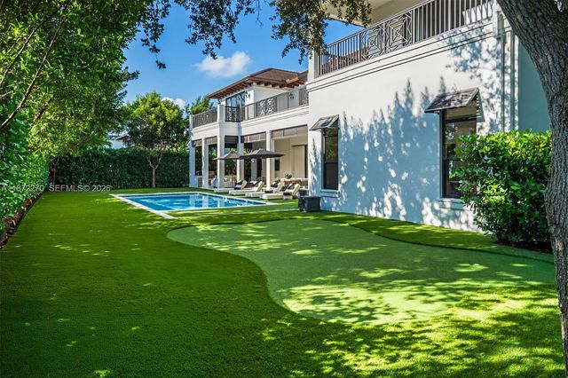 9445 SW 72nd Court, Pinecrest, FL 33156