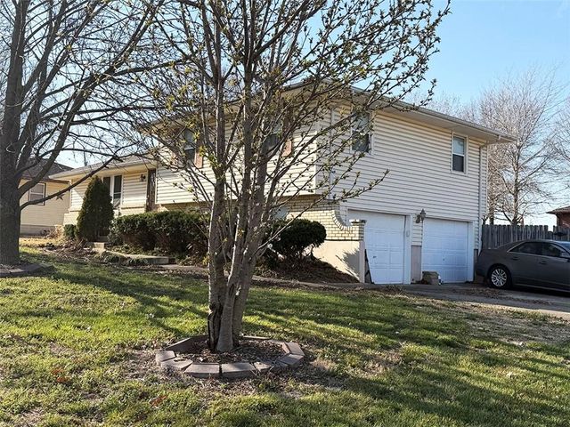 1 Hi View Ridge Drive, Archie, MO 64725