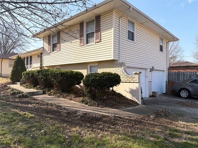 1 Hi View Ridge Drive, Archie, MO 64725