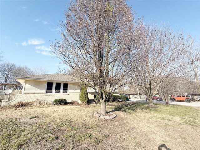 1 Hi View Ridge Drive, Archie, MO 64725