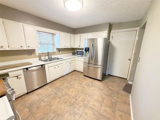 1 Hi View Ridge Drive, Archie, MO 64725