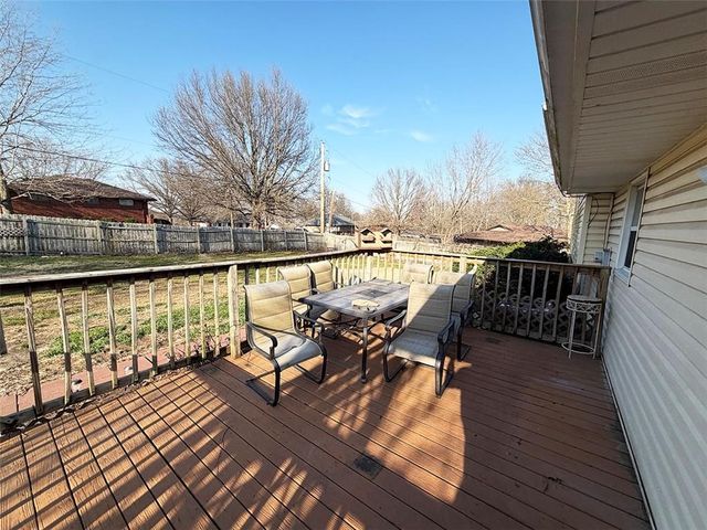 1 Hi View Ridge Drive, Archie, MO 64725