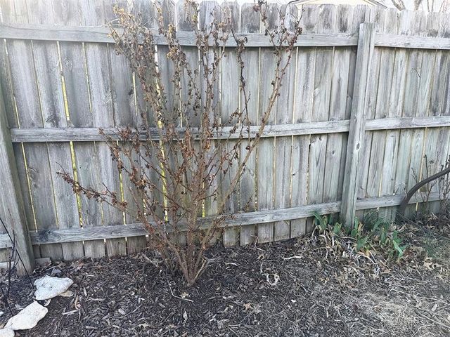 1 Hi View Ridge Drive, Archie, MO 64725