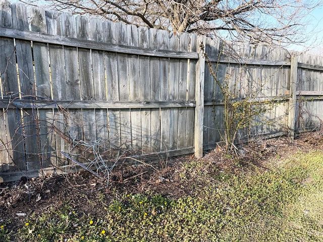 1 Hi View Ridge Drive, Archie, MO 64725