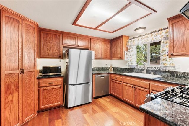 5399 Lone Pine Canyon, Wrightwood, CA 92397