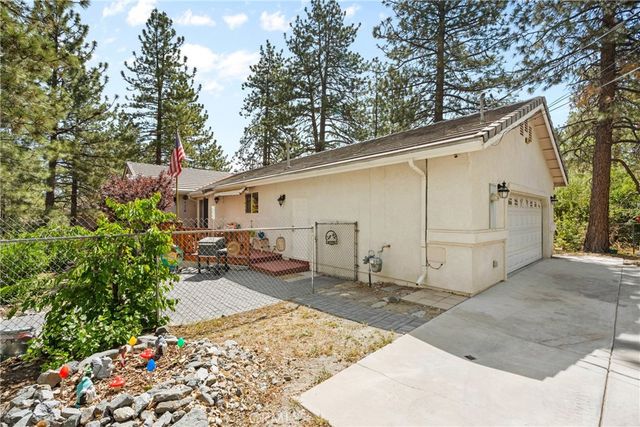 5399 Lone Pine Canyon, Wrightwood, CA 92397