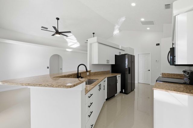 3031 SE Galt Circle, Port St. Lucie, Port St Lucie, FL 34984