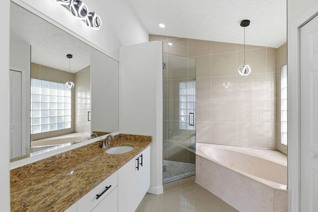 3031 SE Galt Circle, Port St. Lucie, Port St Lucie, FL 34984