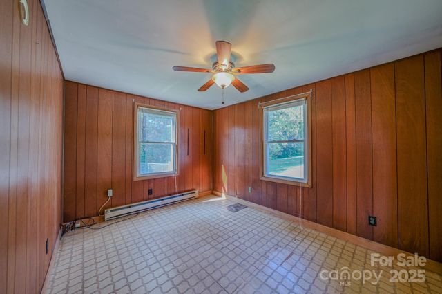 531 Bryson Road, Candler, NC 28715