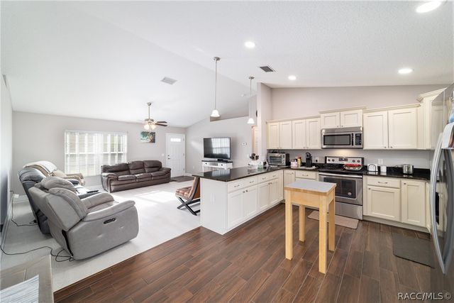 3005 W Kirkwood Place, Dunnellon, FL 34433