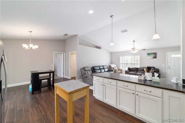 3005 W Kirkwood Place, Dunnellon, FL 34433