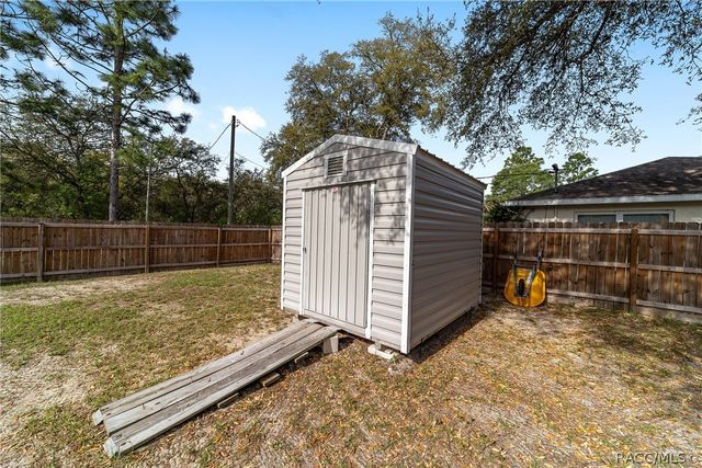 3005 W Kirkwood Place, Dunnellon, FL 34433