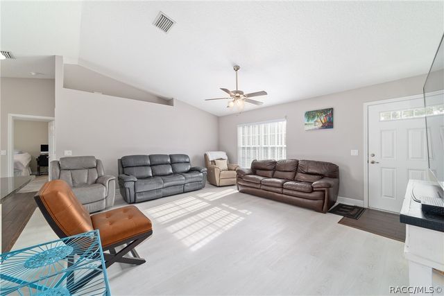 3005 W Kirkwood Place, Dunnellon, FL 34433