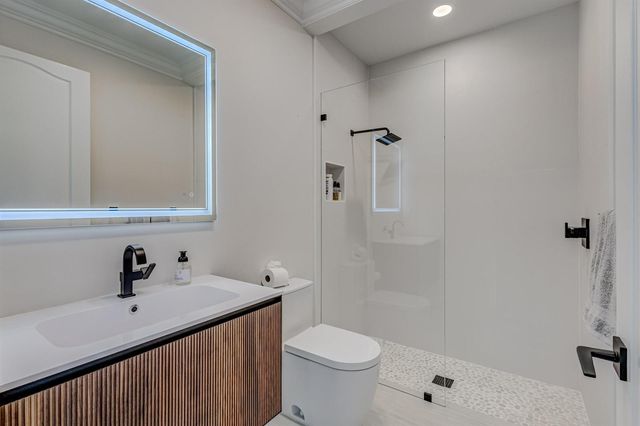 27 Marina Gardens Drive, Palm Beach Gardens, FL 33410