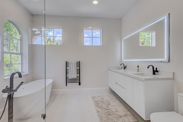 27 Marina Gardens Drive, Palm Beach Gardens, FL 33410