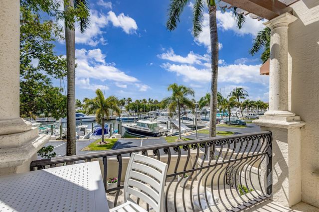 27 Marina Gardens Drive, Palm Beach Gardens, FL 33410