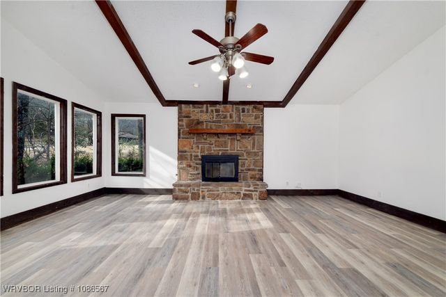 3129 Glen Flora Way, Fort Smith, AR 72908