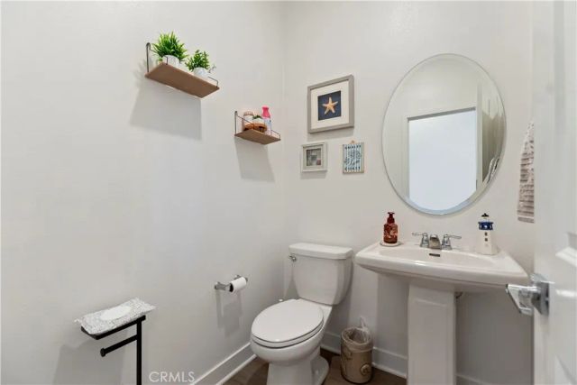 364 CASTAIC Way, Rialto, CA 92377