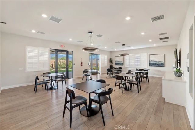 364 CASTAIC Way, Rialto, CA 92377