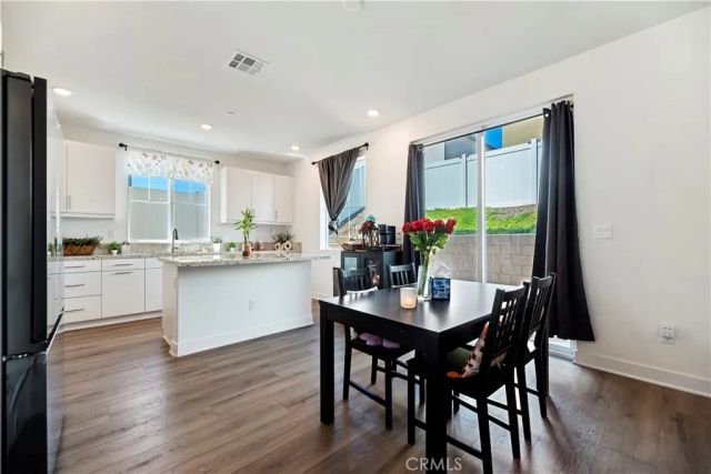 364 CASTAIC Way, Rialto, CA 92377