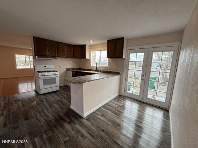 2735 Toiyabe Street, Silver Springs, NV 89429