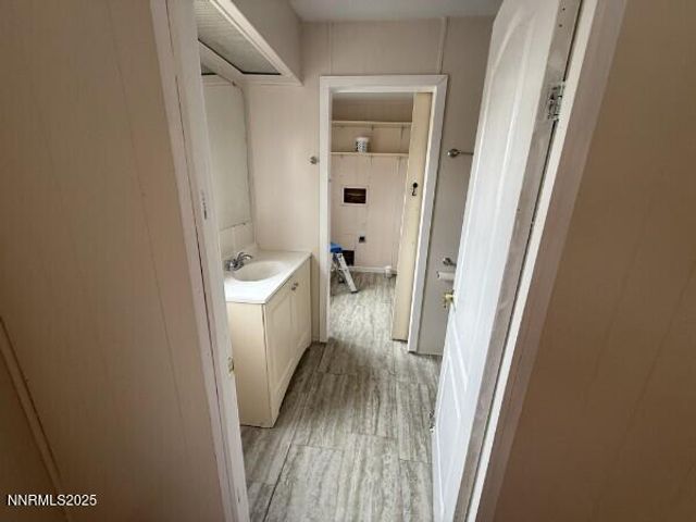 2735 Toiyabe Street, Silver Springs, NV 89429