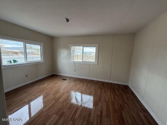 2735 Toiyabe Street, Silver Springs, NV 89429