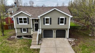 33124 W 87th Terrace, De Soto, KS 66018