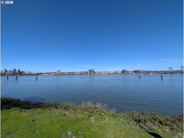 1503 N HAYDEN ISLAND Dr 43, Portland, OR 97217