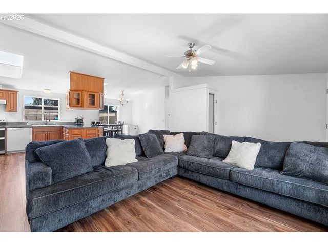 1503 N HAYDEN ISLAND Dr 43, Portland, OR 97217