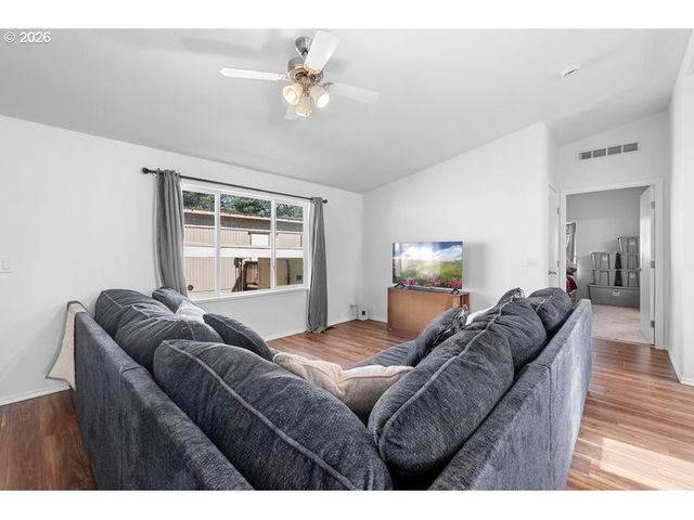 1503 N HAYDEN ISLAND Dr 43, Portland, OR 97217