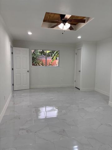 7718 Breezeway Street, Houston, TX 77040