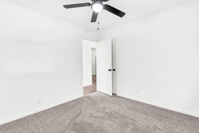 1446 Elm Hill Dr, Clarksville, TN 37040