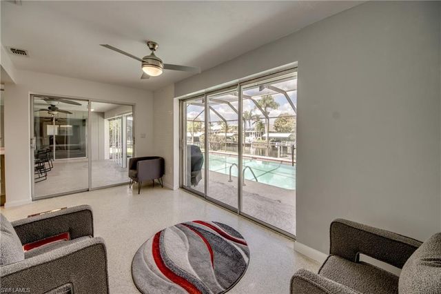 1633 SE 39th TER, Cape Coral, FL 33904