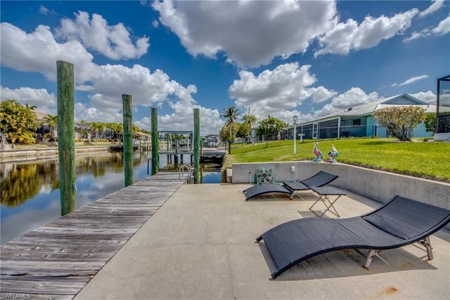 1633 SE 39th TER, Cape Coral, FL 33904