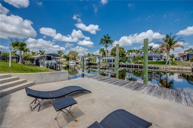 1633 SE 39th TER, Cape Coral, FL 33904