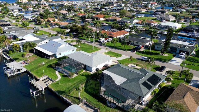 1633 SE 39th TER, Cape Coral, FL 33904