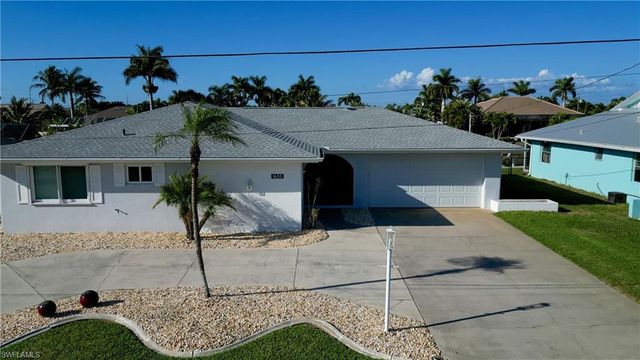 1633 SE 39th TER, Cape Coral, FL 33904