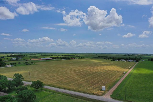 11810 Zamanek Road, Needville, TX 77461