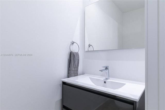 18201 Collins Avenue 3504, Sunny Isles Beach, FL 33160