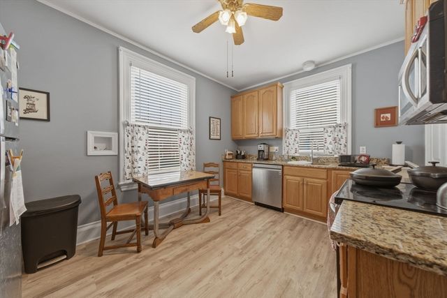 15 Grosvenor Park, Lynn, MA 01902