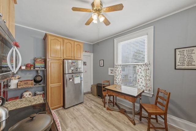 15 Grosvenor Park, Lynn, MA 01902