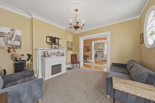 15 Grosvenor Park, Lynn, MA 01902