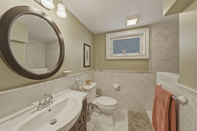 15 Grosvenor Park, Lynn, MA 01902