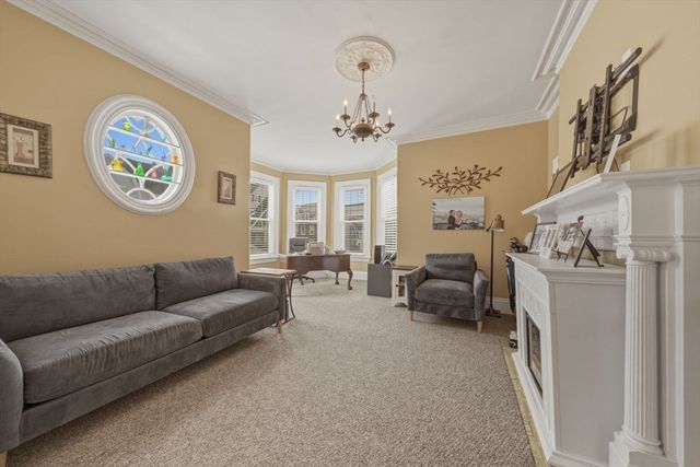 15 Grosvenor Park, Lynn, MA 01902