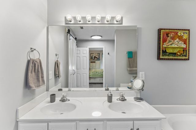 121 Antler Ridge Cir, Nashville, TN 37214