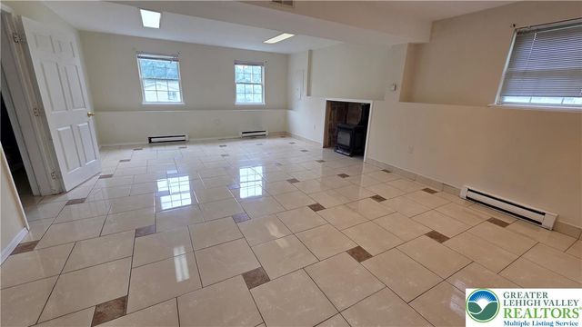 481 Savage Road, Allen Twp, PA 18067