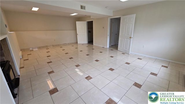 481 Savage Road, Allen Twp, PA 18067